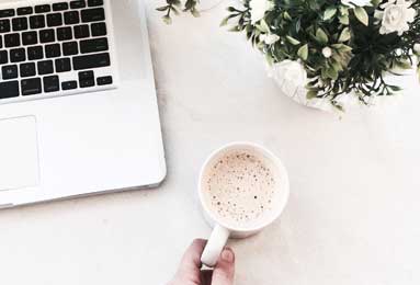 湖人VS鹈鹕：精彩对决回顾，球星闪耀瞬间